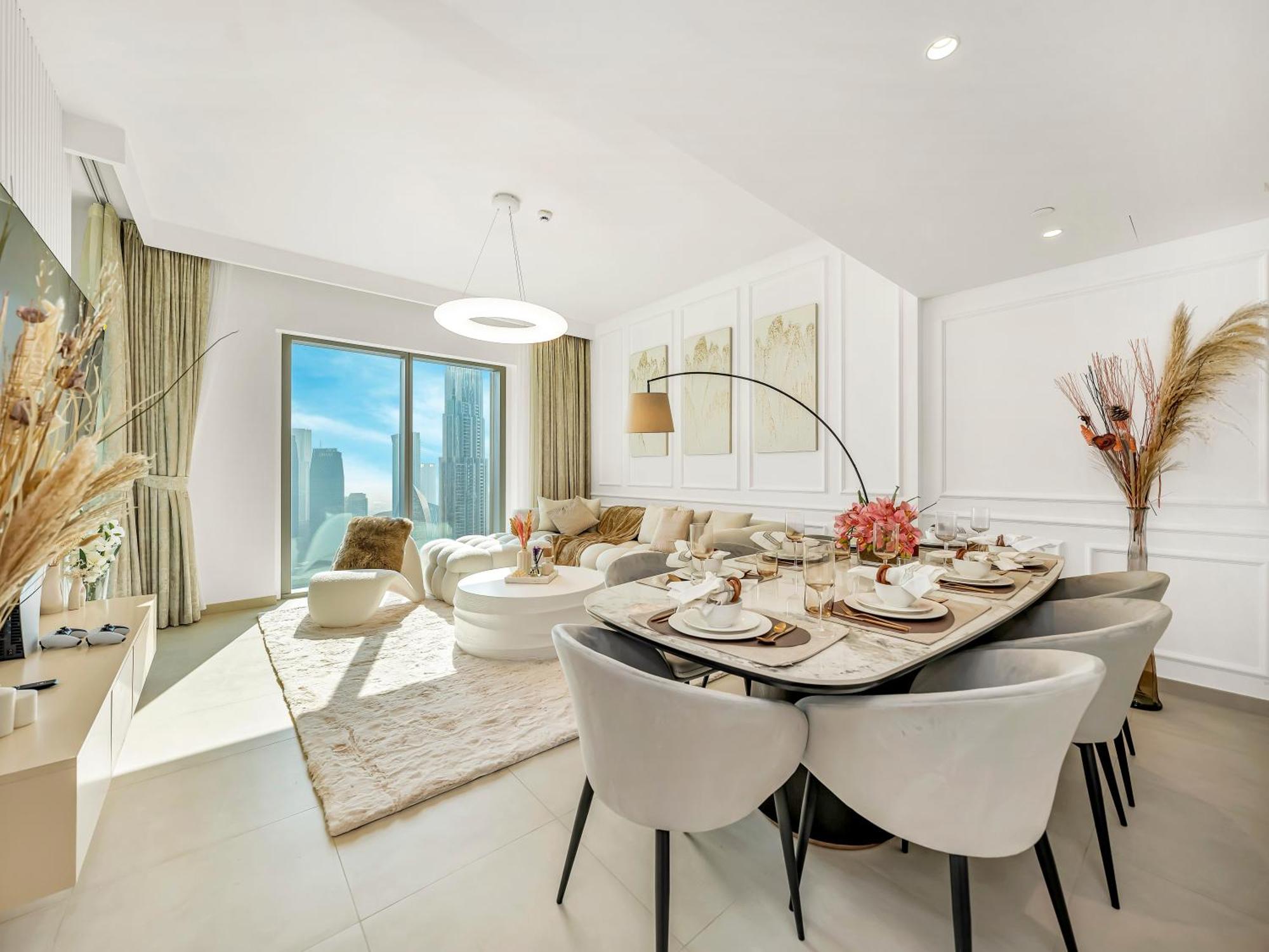 Chic 4 Bedroom I Burj Khalifa & Fountain Views I Direct Access To Mall I Free Gym, Pool, Parking Wi-fi And Ps5 I By Skyline Serenity * Dubai